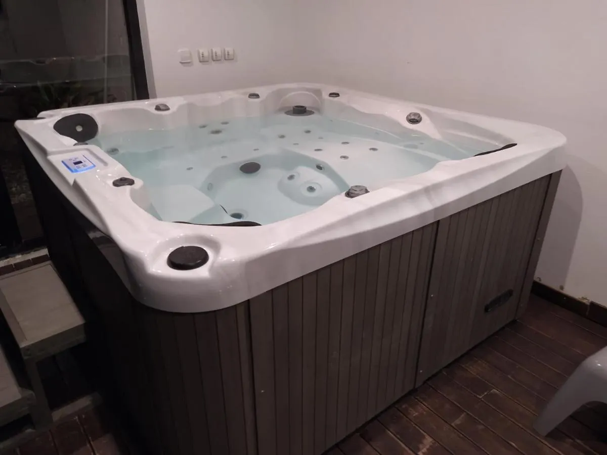 別荘 ヴァルロマネス Casa Ceca De La Playa Y Barcelona, Con Piscina Climatizada Y Jacuzziヴィラ
